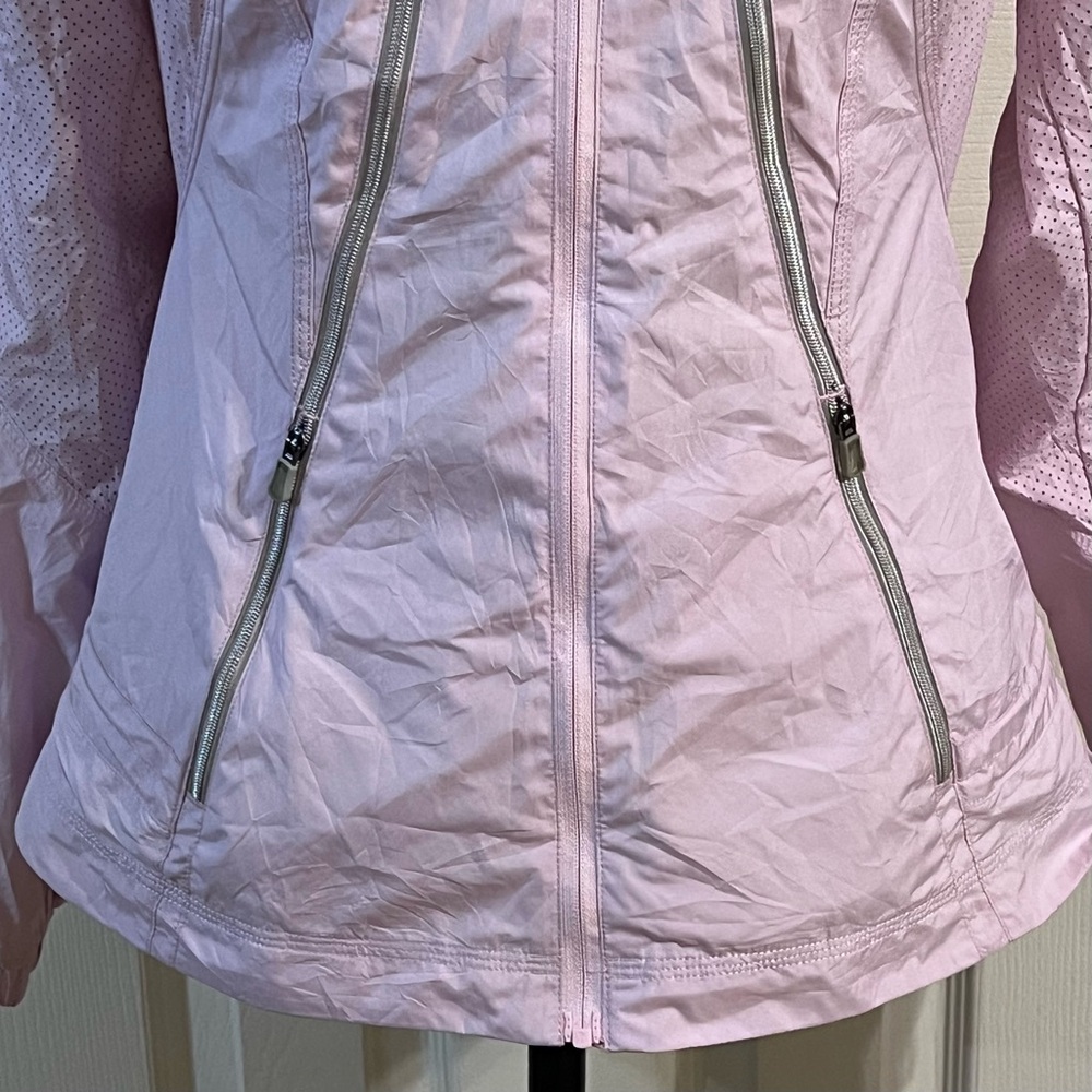 Lululemon Run: Record Breaker Jacket - Picture 5 of 14
